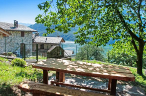 Il ciliegio sul lago Verceia